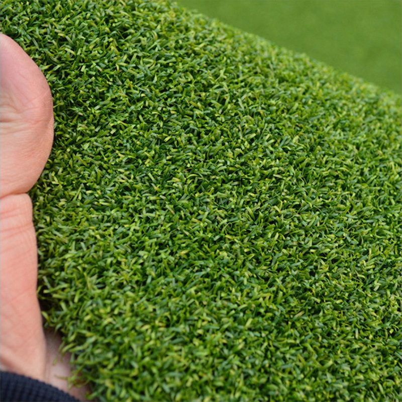 Hillman Golf 1.5m Deluxe Practice Mat with Rubber Tee